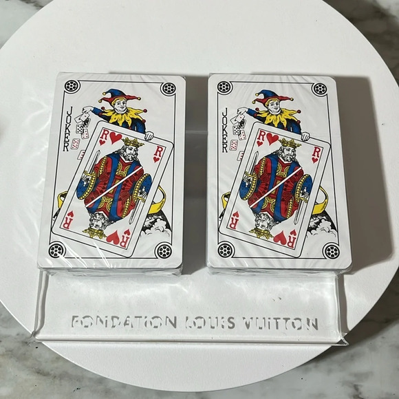 LOUIS VUITTON PLAYING CARDS NEW IN BOX. SEALED - Picture 2 of 4
